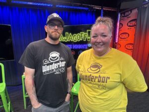 Wunderbar Bellvue Amber and Seth